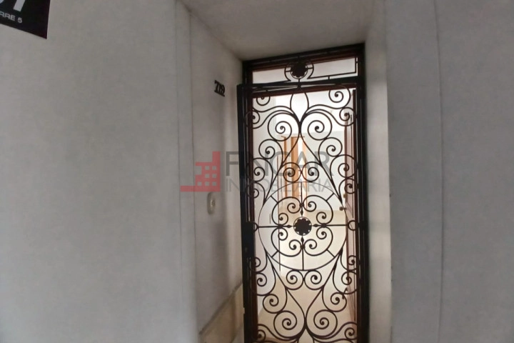 Calle 61 # 10-150
