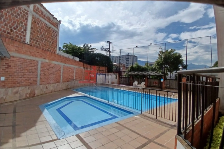 Calle 61 # 10-150