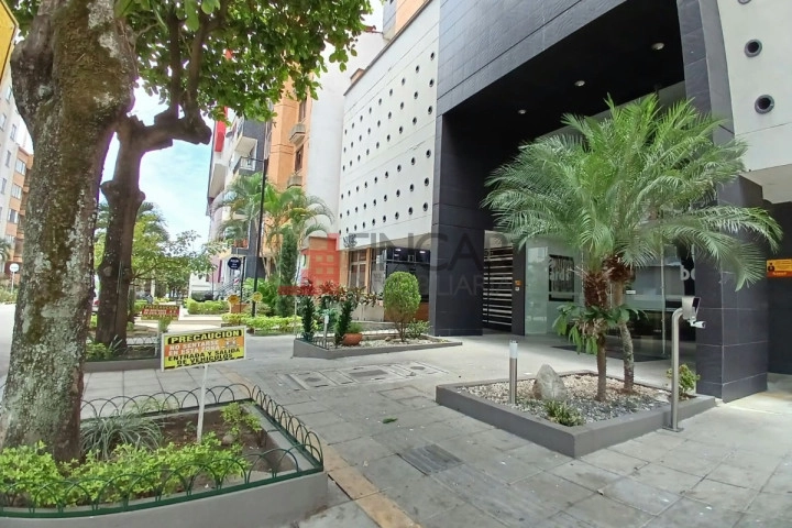 Calle 51 # 23-95