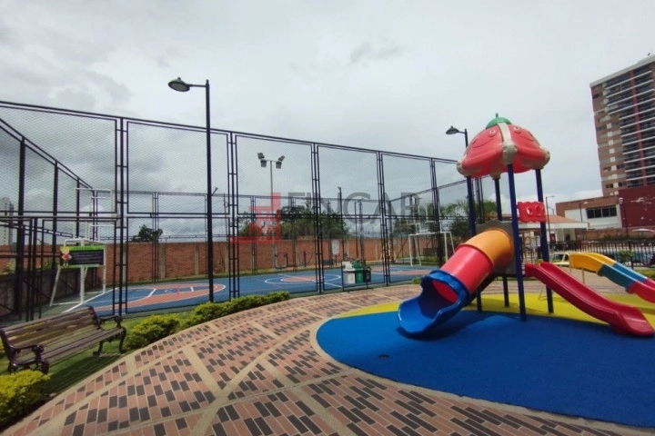 Calle 195 # 27 - 236